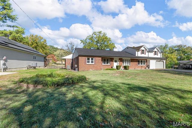 3301 Lark Drive, Arnold, MO 63010