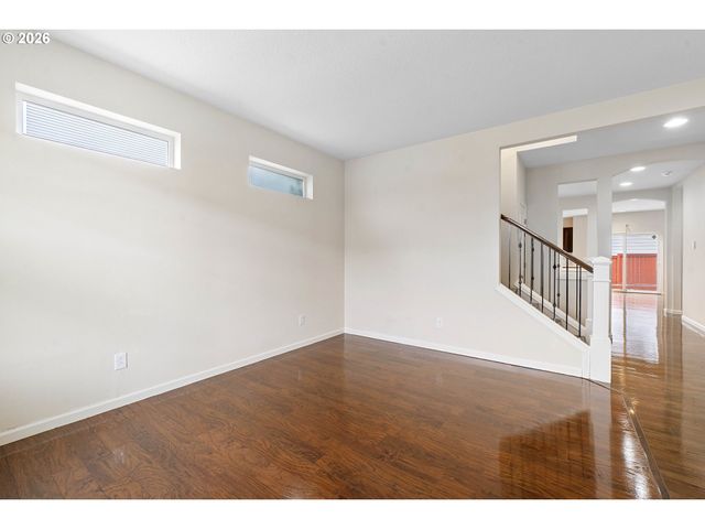 12312 Se ZION St, Damascus, OR 97089