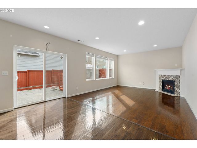12312 Se ZION St, Damascus, OR 97089