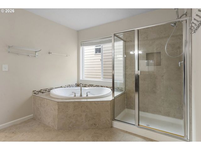 12312 Se ZION St, Damascus, OR 97089
