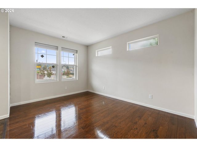 12312 Se ZION St, Damascus, OR 97089
