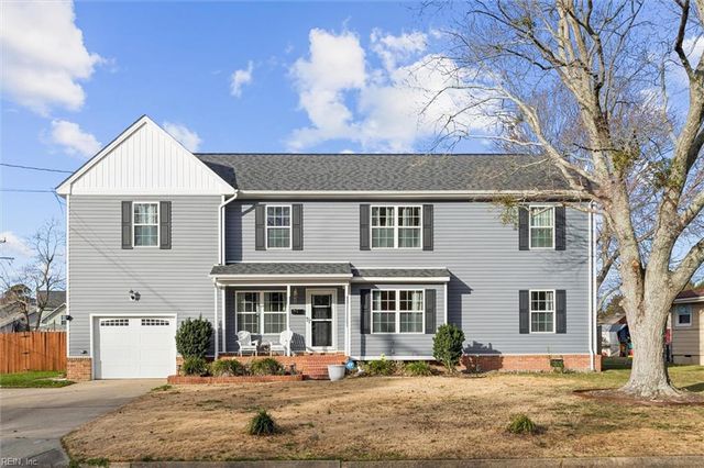 5 Rexford DR, Newport News, VA 23608