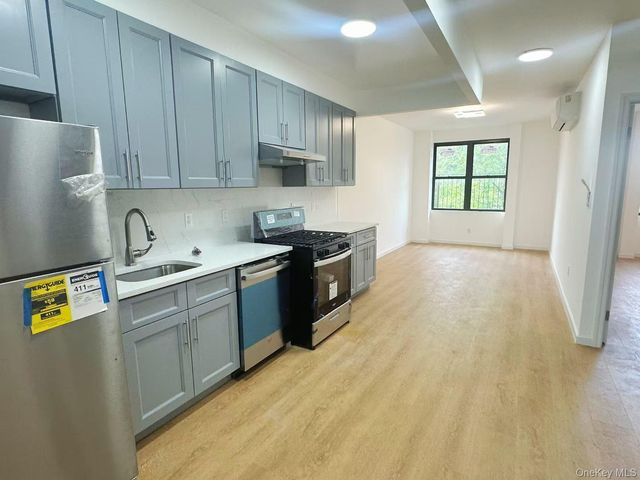 30-87 Steinway Street 2FL, Astoria, NY 11103