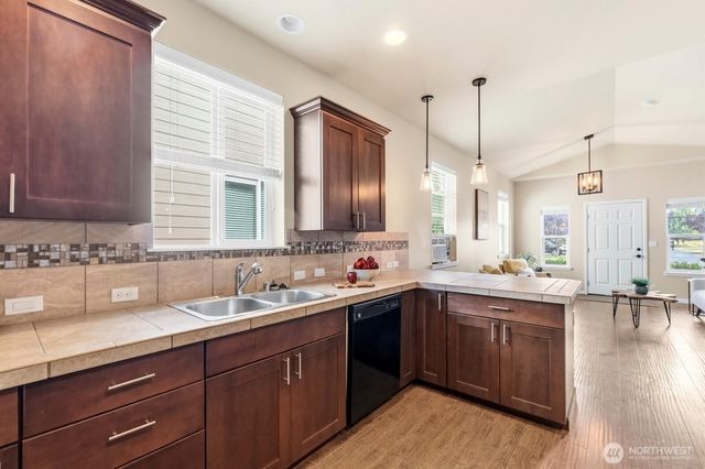 14441 100th Ave SE, Yelm, WA 98597