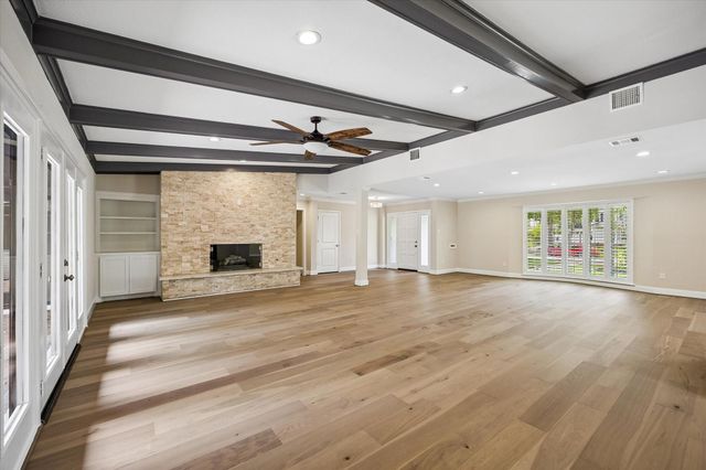 9407 Cranleigh Court, Houston, TX 77096