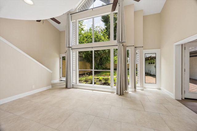 9407 Cranleigh Court, Houston, TX 77096