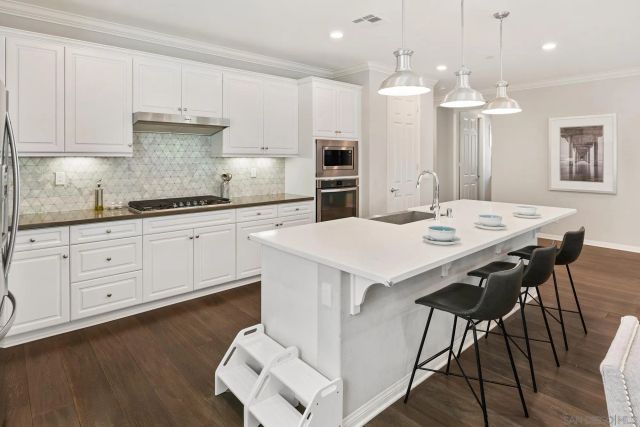 6389 Lake Atlin Avenue, San Diego, CA 92119
