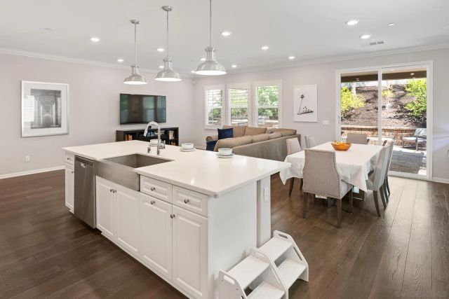 6389 Lake Atlin Avenue, San Diego, CA 92119