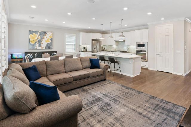 6389 Lake Atlin Avenue, San Diego, CA 92119