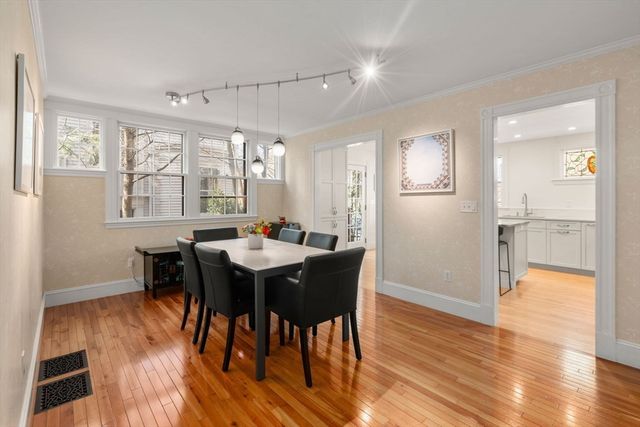 83 Fuller St 2, Brookline, MA 02446