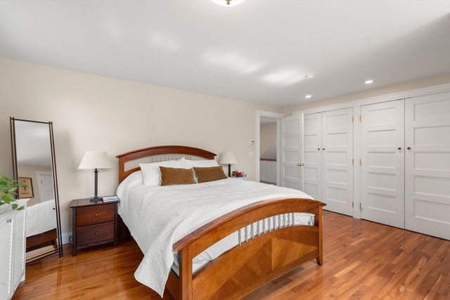 83 Fuller St 2, Brookline, MA 02446