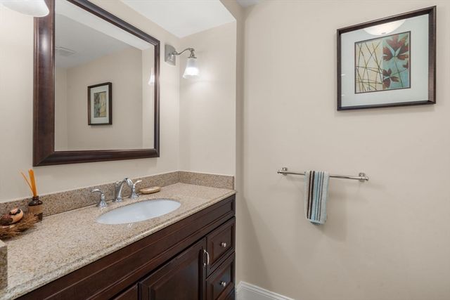 83 Fuller St 2, Brookline, MA 02446