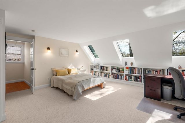 83 Fuller St 2, Brookline, MA 02446