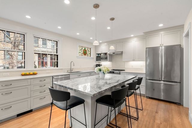 83 Fuller St 2, Brookline, MA 02446