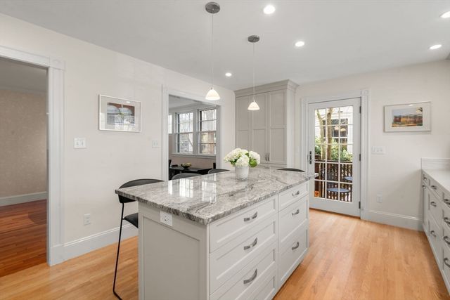 83 Fuller St 2, Brookline, MA 02446