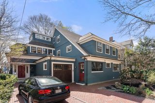 83 Fuller St 2, Brookline, MA 02446