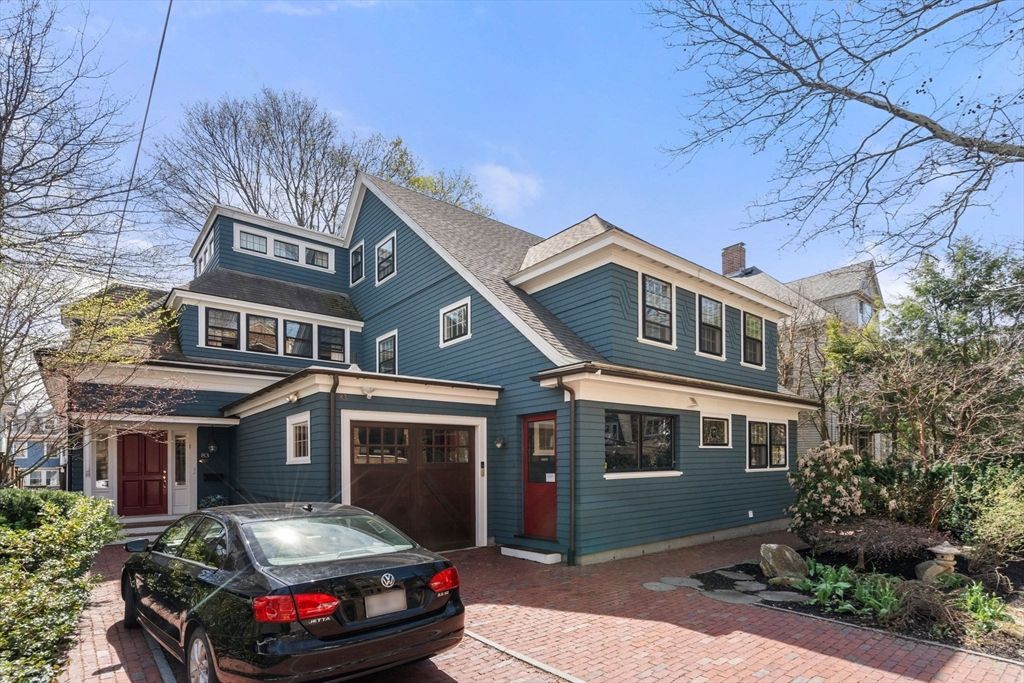 83 Fuller St 2, Brookline, MA 02446