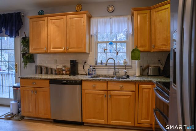 8B Kayview Avenue, Bethel, CT 06801