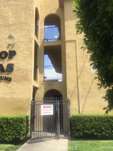 1017 W Bishop Street A, Santa Ana, CA 92703