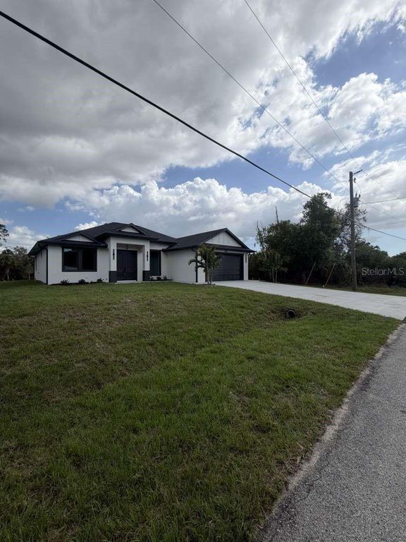Image 2 of property listing at 3220 ALGER STREET, North Port, FL 34286