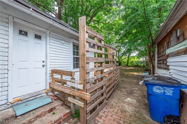 3123 W 68th Street, Cleveland, OH 44102