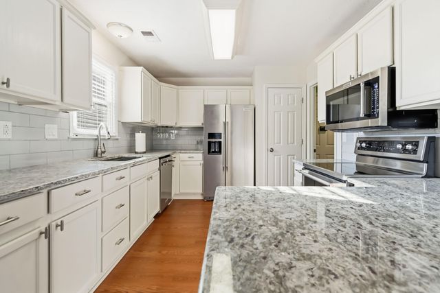 1280 Kennecott Way, Lexington, KY 40514