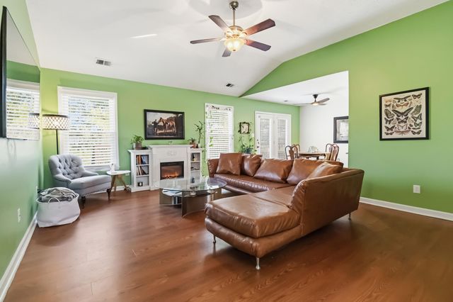 1280 Kennecott Way, Lexington, KY 40514