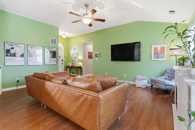 1280 Kennecott Way, Lexington, KY 40514