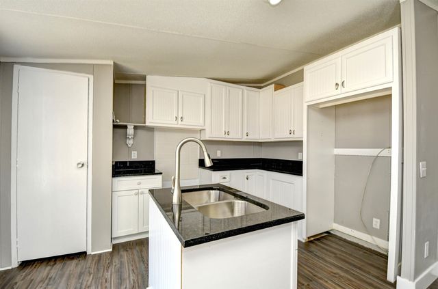 3833 Mayfield Dr., Conway, SC 29526