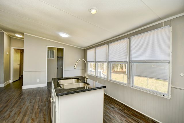 3833 Mayfield Dr., Conway, SC 29526