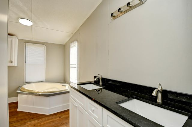 3833 Mayfield Dr., Conway, SC 29526