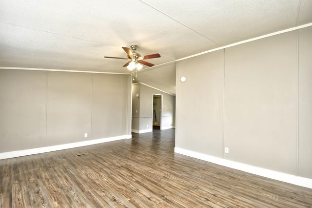 3833 Mayfield Dr., Conway, SC 29526