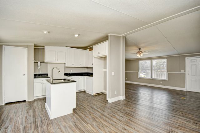 3833 Mayfield Dr., Conway, SC 29526