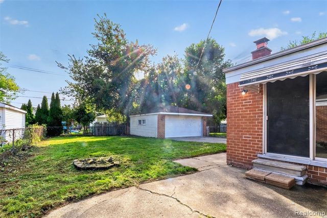 27754 Townley Avenue, Madison Heights, MI 48071