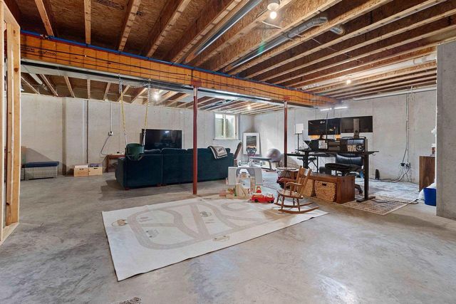 1290 BRENDA LANE, Neenah, WI 54956