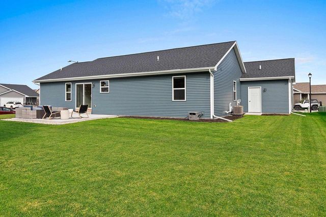 1290 BRENDA LANE, Neenah, WI 54956