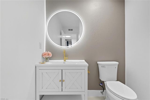 4714 Goldeneye CT, Virginia Beach, VA 23462