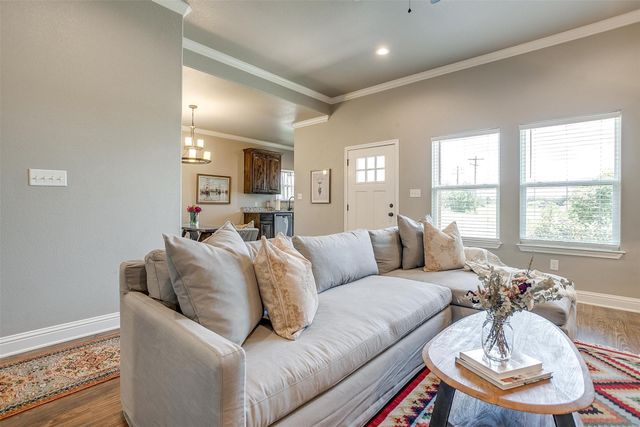 2708 James Road, Granbury, TX 76049