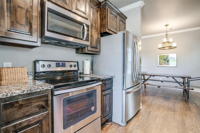 2708 James Road, Granbury, TX 76049