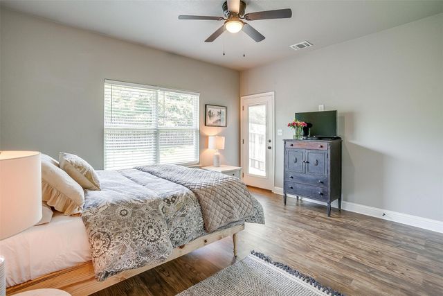 2708 James Road, Granbury, TX 76049