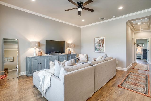 2708 James Road, Granbury, TX 76049