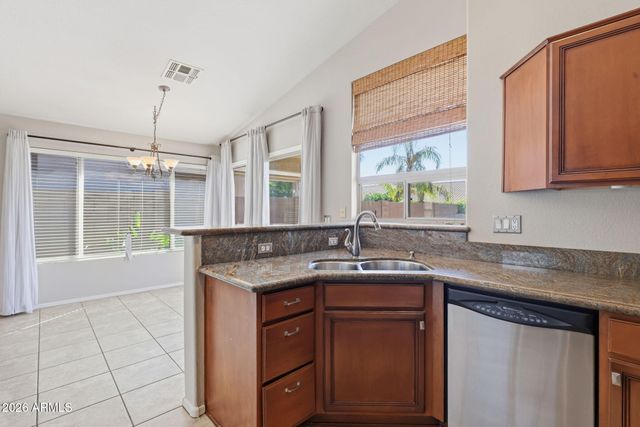 4319 E TETHER Trail, Phoenix, AZ 85050