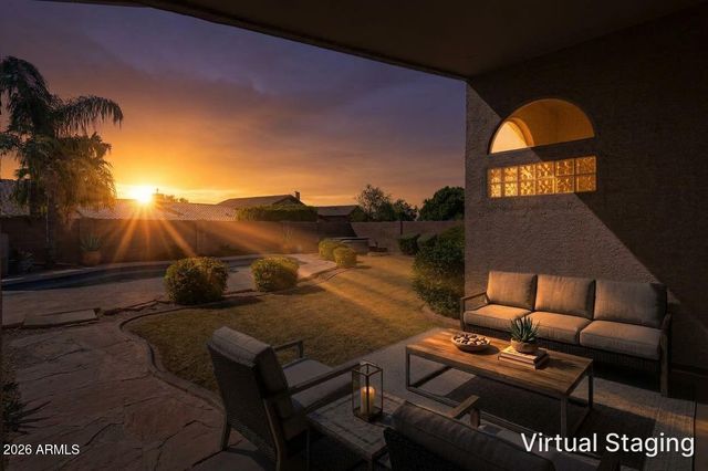 4319 E TETHER Trail, Phoenix, AZ 85050