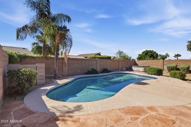 4319 E TETHER Trail, Phoenix, AZ 85050