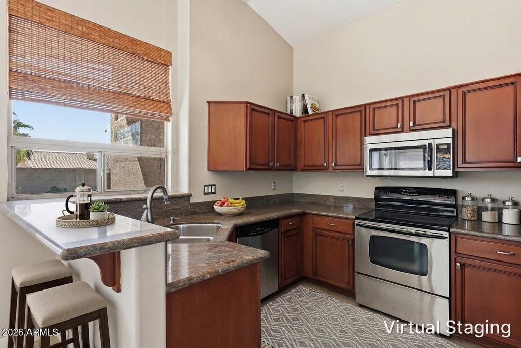4319 E TETHER Trail, Phoenix, AZ 85050 — photo 4