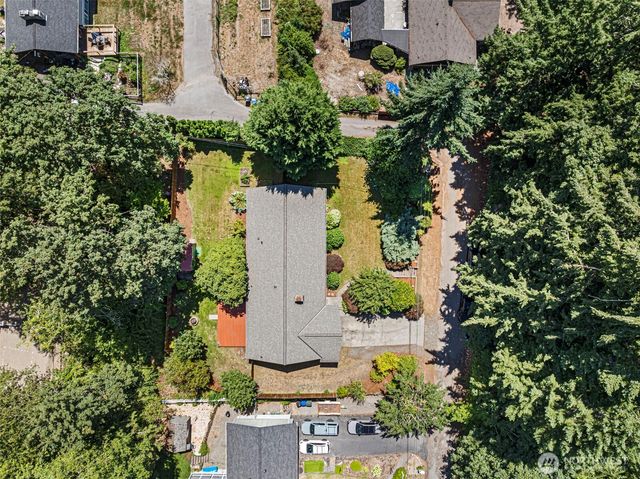19064 10th Avenue NE, Poulsbo, WA 98370