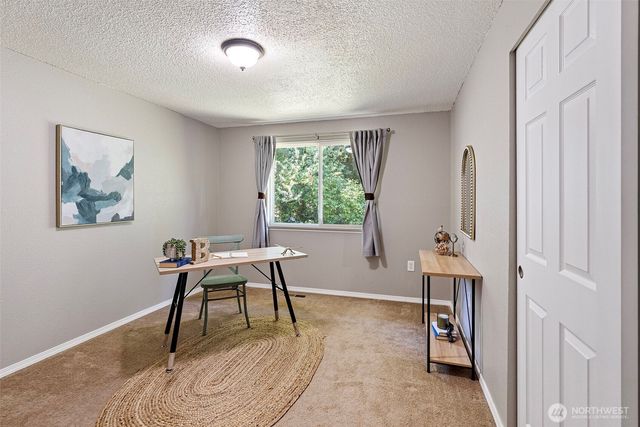 19064 10th Avenue NE, Poulsbo, WA 98370