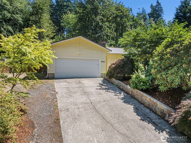 19064 10th Avenue NE, Poulsbo, WA 98370