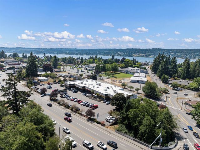 19064 10th Avenue NE, Poulsbo, WA 98370