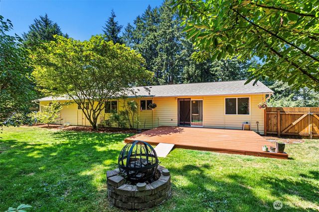 19064 10th Avenue NE, Poulsbo, WA 98370